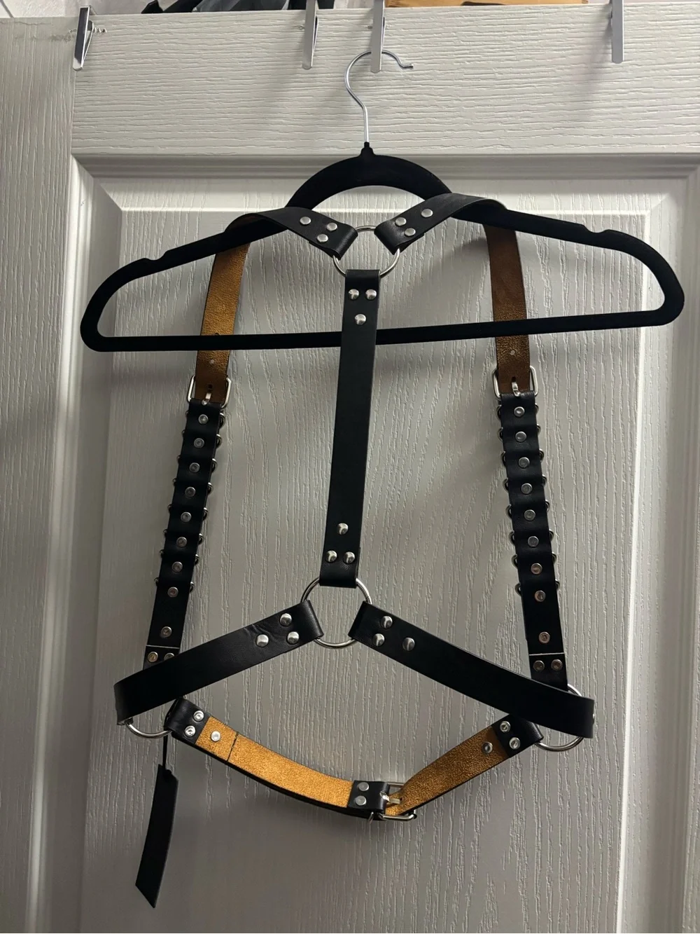 Midnight Hour Ring Strap Shoulder Harness Belt-size MD/XL. NWT Missing belt loop